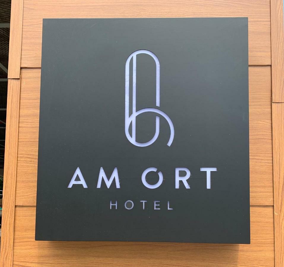 Am Ort Hotel Йосу Екстериор снимка